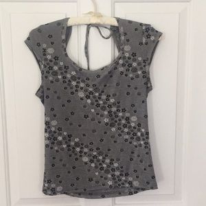 Cap sleeve top